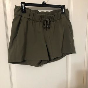 Lululemon On The Fly Short